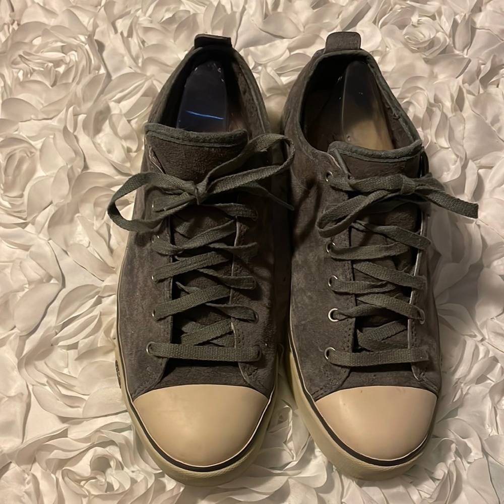 Australia UGG S/N 1888